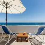 Seaside Serenity House Monolitos